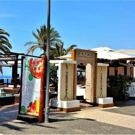 Playa De Americas Sea Views Апартаменты